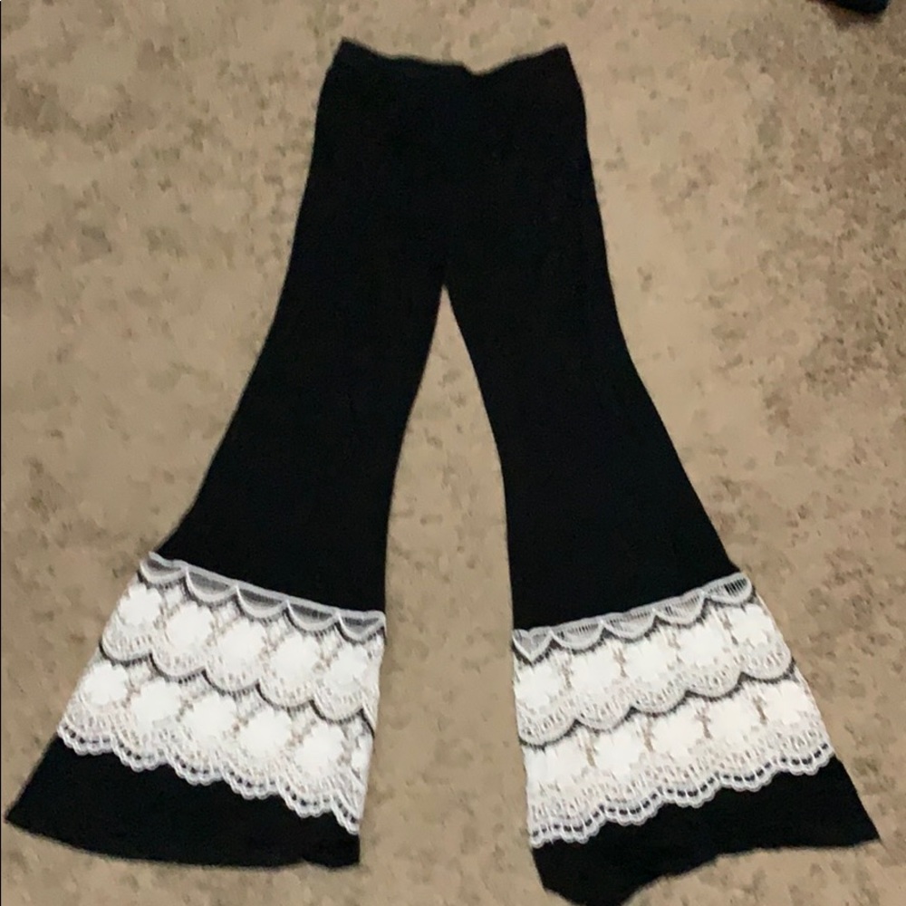 Super cute flare pants! - Picture 2 of 3